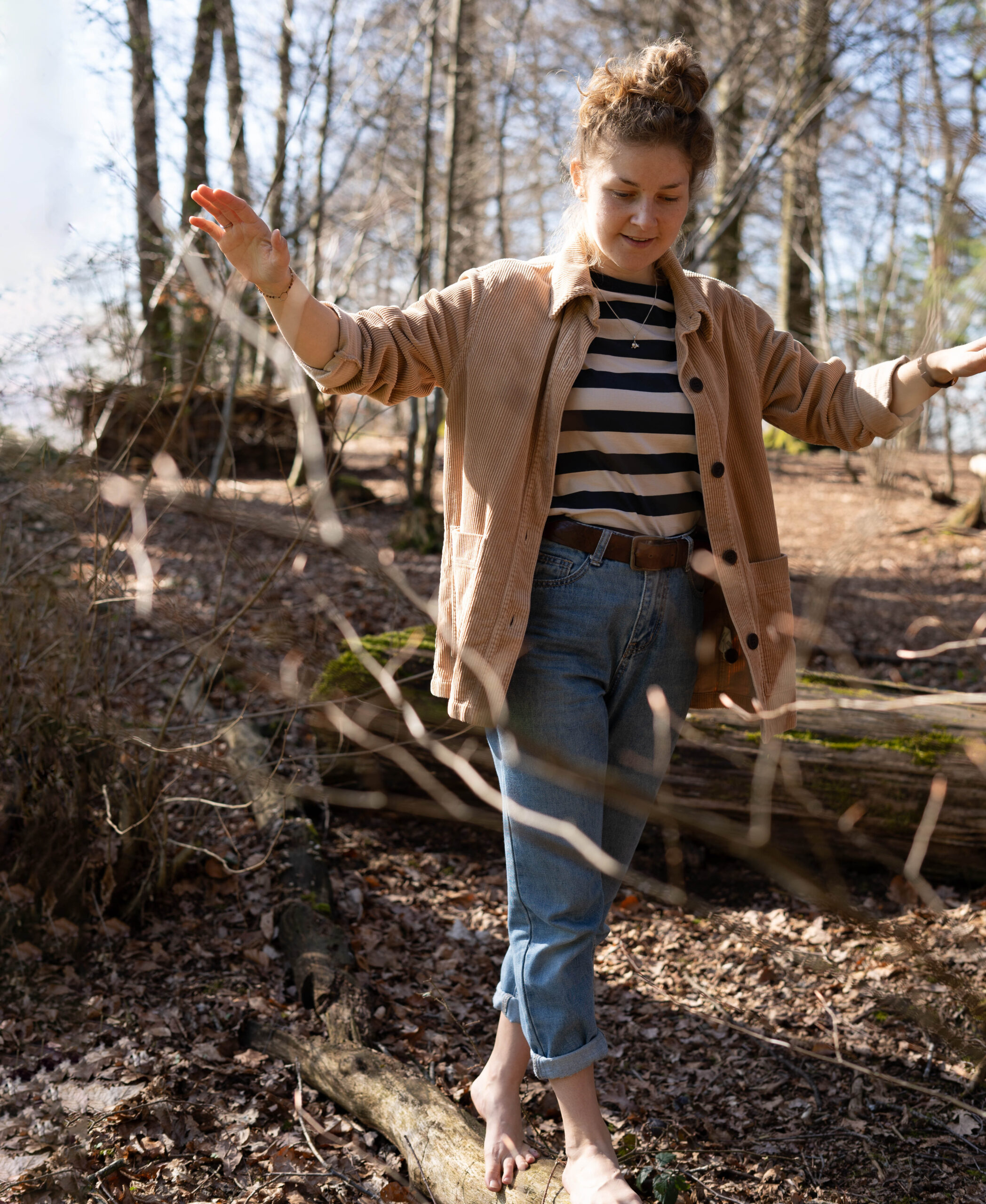 Caroline Züsli, Elterncoach, im Wald in Inwil.